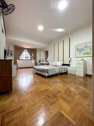 Phillips Avenue (D19), Terrace #571799431